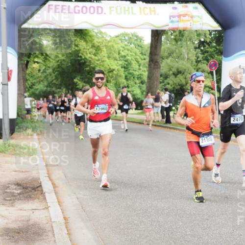 29.06.2025 - hella hamburg halbmarathon MichiJ http://msf.ph/oto/8290740 29.06.2025 10:33:32 Zwischen KM18-KM19 1424, 1569, 2188, 2470, 3785, 6819, 9105, 9585, 11291, 11688, 16725, 17960, 18810, 18862 meine-sportfotos.de