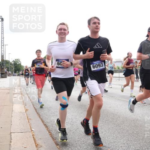 29.06.2025 - hella hamburg halbmarathon Lena Gebhardt http://msf.ph/oto/8290768 29.06.2025 10:36:18 Lombardsbrücke 136, 60, 6093, 15876, 281, 7, 1008, 1010, 1036, 1102, 1183, 1224, 1775, 1780, 1835, 2124, 2352, 2520, 2827, 2870, 3398, 3401, 3404, 3428, 3598, 3699, 3741, 3877, 3990, 4245, 4326, 4413, 4442, 4798, 4937, 5012, 5246, 5427, 5540, 5573, 5666, 5747, 5809, 5919, 6092, 6093, 6184, 6190, 6417, 6667, 6845, 6896, 7086, 7111, 7140, 7275, 7575, 7576, 7632, 8356, 8498, 8530, 8581, 8945, 8947, 9115, 9117, 9229, 9432, 17807 meine-sportfotos.de