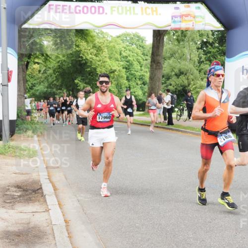 29.06.2025 - hella hamburg halbmarathon MichiJ http://msf.ph/oto/8290796 29.06.2025 10:33:32 Zwischen KM18-KM19 1424, 1569, 2188, 2470, 3785, 6819, 9105, 9585, 11291, 11688, 16725, 17960, 18810, 18862 meine-sportfotos.de
