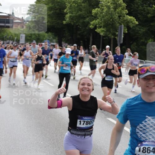 29.06.2025 - hella hamburg halbmarathon Jannik Wohlers http://msf.ph/oto/8290812 29.06.2025 10:36:12 Lombardsbrücke 1224, 1948, 2124, 2588, 3398, 3428, 4084, 4618, 5012, 5747, 6156, 6190, 6667, 7632, 8530, 8945, 9115, 9117, 9500, 9694, 9701, 9918, 10024, 10112, 10123, 10487, 10984, 11637, 12493, 12605, 12770, 12775, 13092, 13106, 13265, 13266, 13445, 13704, 13902, 13903, 15077, 15568, 15707, 15805, 16228, 16239, 16977, 17018, 17156, 17807, 18152, 18174, 18226, 18482, 18488, 18644, 18646, 18918, 18929 meine-sportfotos.de