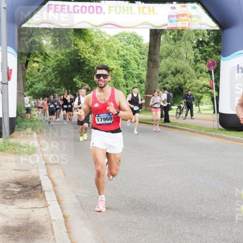 29.06.2025 - hella hamburg halbmarathon MichiJ http://msf.ph/oto/8290834 29.06.2025 10:33:32 Zwischen KM18-KM19 1424, 1569, 2188, 2470, 3785, 6819, 9105, 9585, 11291, 11688, 16725, 17960, 18810, 18862 meine-sportfotos.de