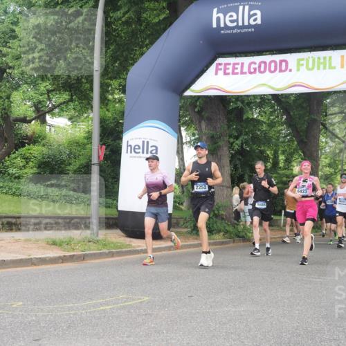 29.06.2025 - hella hamburg halbmarathon KatJ http://msf.ph/oto/8290850 29.06.2025 10:42:07 Zwischen KM18-KM19 1193, 1506, 2252, 3652, 4231, 6355, 6433, 7221 meine-sportfotos.de