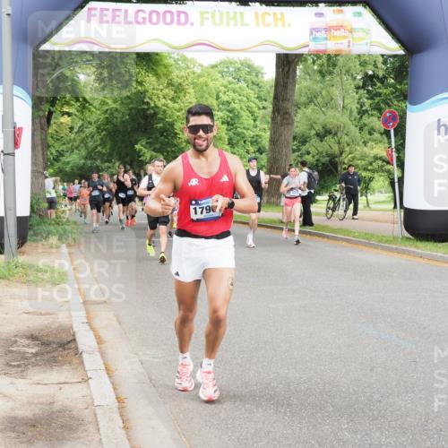 29.06.2025 - hella hamburg halbmarathon MichiJ http://msf.ph/oto/8290852 29.06.2025 10:33:32 Zwischen KM18-KM19 1424, 1569, 2188, 2470, 3785, 6819, 9105, 9585, 11291, 11688, 16725, 17960, 18810, 18862 meine-sportfotos.de