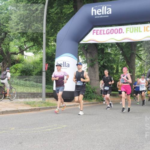 29.06.2025 - hella hamburg halbmarathon KatJ http://msf.ph/oto/8290884 29.06.2025 10:42:07 Zwischen KM18-KM19 1193, 1506, 2252, 3652, 4231, 6355, 6433, 7221 meine-sportfotos.de
