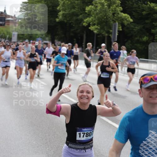 29.06.2025 - hella hamburg halbmarathon Jannik Wohlers http://msf.ph/oto/8290905 29.06.2025 10:36:12 Lombardsbrücke 1224, 1948, 2124, 2588, 3398, 3428, 4084, 4618, 5012, 5747, 6156, 6190, 6667, 7632, 8530, 8945, 9115, 9117, 9500, 9694, 9701, 9918, 10024, 10112, 10123, 10487, 10984, 11637, 12493, 12605, 12770, 12775, 13092, 13106, 13265, 13266, 13445, 13704, 13902, 13903, 15077, 15568, 15707, 15805, 16228, 16239, 16977, 17018, 17156, 17807, 18152, 18174, 18226, 18482, 18488, 18644, 18646, 18918, 18929 meine-sportfotos.de