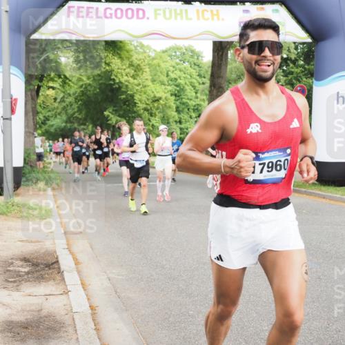 29.06.2025 - hella hamburg halbmarathon MichiJ http://msf.ph/oto/8290922 29.06.2025 10:33:33 Zwischen KM18-KM19 2188, 2470, 3785, 6819, 9105, 11291, 11688, 12161, 16725, 16803, 17960, 18810, 18862 meine-sportfotos.de