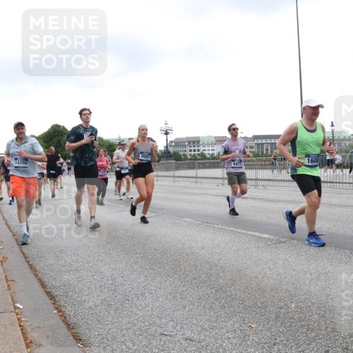 29.06.2025 - hella hamburg halbmarathon Lena Gebhardt http://msf.ph/oto/8290927 29.06.2025 10:46:41 Lombardsbrücke 1073, 1286, 1363, 1371, 1375, 1429, 1465, 1608, 1720, 1837, 1999, 2162, 2211, 2320, 2500, 2556, 2697, 2981, 3277, 3406, 3407, 3469, 3734, 3823, 4119, 4202, 4296, 4342, 4355, 4448, 4604, 5697, 5700, 5796, 5854, 5953, 6068, 6124, 6161, 6740, 7303, 7364, 7368, 7374, 7412, 7767, 7827, 7960, 7983, 8047, 8477, 8486, 8551, 8553, 8684, 8700, 9129, 9337, 9691, 10153, 10230, 11361, 12298, 12333, 12507, 12522, 13969, 14261, 15852, 16882, 16987 meine-sportfotos.de
