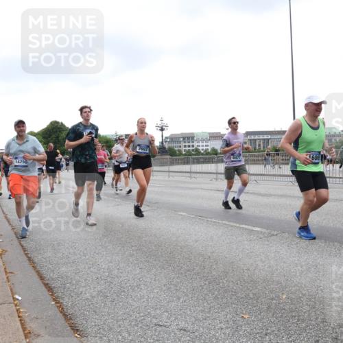 29.06.2025 - hella hamburg halbmarathon Lena Gebhardt http://msf.ph/oto/8291014 29.06.2025 10:46:41 Lombardsbrücke 1073, 1286, 1363, 1371, 1375, 1429, 1465, 1608, 1720, 1837, 1999, 2162, 2211, 2320, 2500, 2556, 2697, 2981, 3277, 3406, 3407, 3469, 3734, 3823, 4119, 4202, 4296, 4342, 4355, 4448, 4604, 5697, 5700, 5796, 5854, 5953, 6068, 6124, 6161, 6740, 7303, 7364, 7368, 7374, 7412, 7767, 7827, 7960, 7983, 8047, 8477, 8486, 8551, 8553, 8684, 8700, 9129, 9337, 9691, 10153, 10230, 11361, 12298, 12333, 12507, 12522, 13969, 14261, 15852, 16882, 16987 meine-sportfotos.de