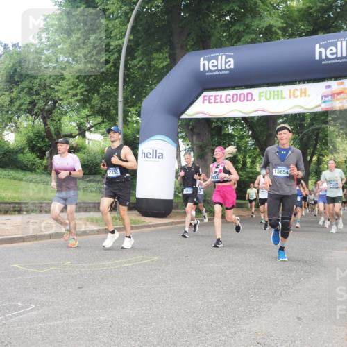 29.06.2025 - hella hamburg halbmarathon KatJ http://msf.ph/oto/8291051 29.06.2025 10:42:08 Zwischen KM18-KM19 1193, 1506, 2252, 3177, 3652, 6084, 6433, 6569, 7221 meine-sportfotos.de