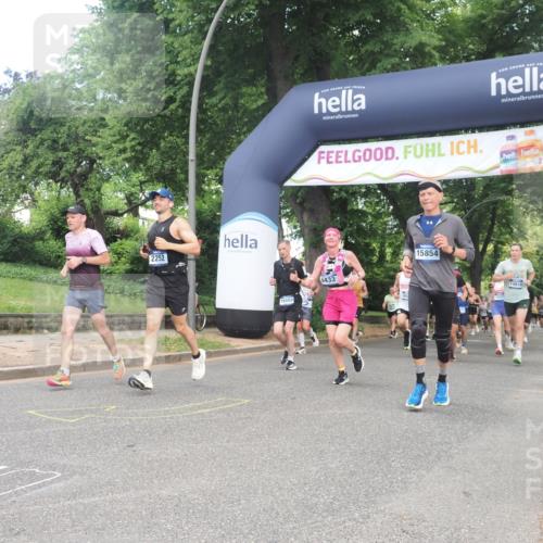 29.06.2025 - hella hamburg halbmarathon KatJ http://msf.ph/oto/8291068 29.06.2025 10:42:08 Zwischen KM18-KM19 1193, 1506, 2252, 3177, 3652, 6084, 6433, 6569, 7221 meine-sportfotos.de