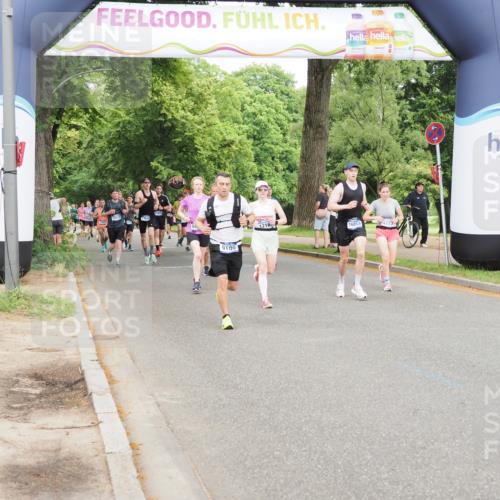 29.06.2025 - hella hamburg halbmarathon MichiJ http://msf.ph/oto/8291075 29.06.2025 10:33:33 Zwischen KM18-KM19 2188, 2470, 3785, 6819, 9105, 11291, 11688, 12161, 16725, 16803, 17960, 18810, 18862 meine-sportfotos.de