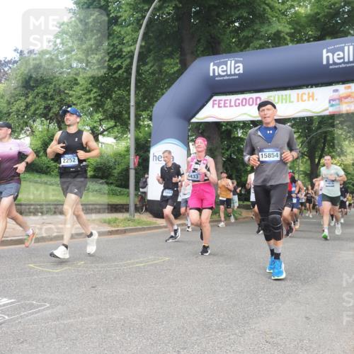 29.06.2025 - hella hamburg halbmarathon KatJ http://msf.ph/oto/8291138 29.06.2025 10:42:09 Zwischen KM18-KM19 1193, 1506, 2252, 3177, 3652, 3861, 5021, 6082, 6084, 6433, 6569, 7221 meine-sportfotos.de