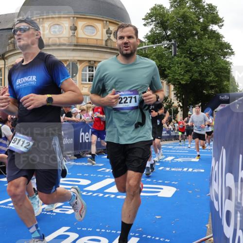 29.06.2025 - hella hamburg halbmarathon Strokosch-Dieckow http://msf.ph/oto/8291152 29.06.2025 10:50:02 Ziel 1216, 1321, 1507, 2020, 3296, 3562, 3692, 3852, 7100, 7176, 7657, 8313, 8454, 9031, 9213, 9303, 9965, 12203, 12271, 12733, 13225, 13282, 13758, 14257, 16403, 16716, 16732, 18228, 18657, 18658, 18884, 19112 meine-sportfotos.de