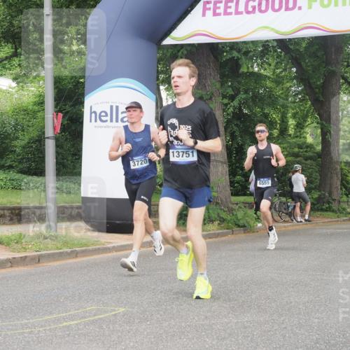 29.06.2025 - hella hamburg halbmarathon KatJ http://msf.ph/oto/8291231 29.06.2025 10:12:42 Zwischen KM18-KM19 35, 52, 6559 meine-sportfotos.de
