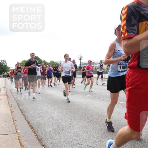29.06.2025 - hella hamburg halbmarathon Lena Gebhardt http://msf.ph/oto/8291239 29.06.2025 10:36:20 Lombardsbrücke 8581, 7576, 057, 13679, 3699, 1008, 3422, 1008, 1010, 1036, 1102, 1183, 1224, 1775, 1780, 1835, 2124, 2520, 2870, 3398, 3401, 3404, 3428, 3598, 3699, 3741, 3877, 3990, 4245, 4326, 4413, 4442, 4798, 4937, 5012, 5246, 5427, 5540, 5573, 5666, 5747, 5809, 5919, 6092, 6093, 6184, 6190, 6417, 6667, 6845, 6896, 7086, 7111, 7140, 7275, 7575, 7576, 7632, 8356, 8498, 8530, 8581, 8945, 8947, 9115, 9117, 9229, 9432, 17156, 17807, 18152 meine-sportfotos.de