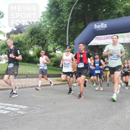 29.06.2025 - hella hamburg halbmarathon KatJ http://msf.ph/oto/8291310 29.06.2025 10:42:10 Zwischen KM18-KM19 1506, 2252, 3177, 3652, 3861, 5021, 6082, 6084, 6433, 6569, 7221 meine-sportfotos.de