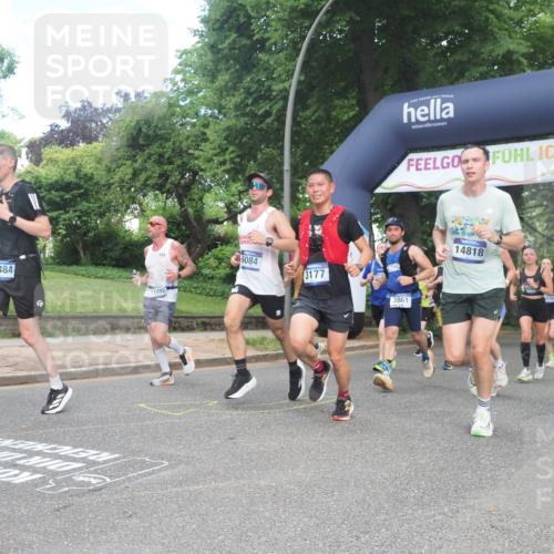 29.06.2025 - hella hamburg halbmarathon KatJ http://msf.ph/oto/8291340 29.06.2025 10:42:11 Zwischen KM18-KM19 2252, 3177, 3861, 5021, 6082, 6084, 6433, 6569 meine-sportfotos.de