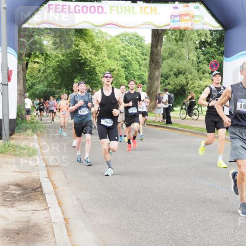29.06.2025 - hella hamburg halbmarathon MichiJ http://msf.ph/oto/8291351 29.06.2025 10:33:37 Zwischen KM18-KM19 1920, 2188, 2470, 4277, 6819, 6831, 7087, 9105, 12161, 14462, 15365, 16725, 16803, 17544, 17835, 17960, 18810 meine-sportfotos.de