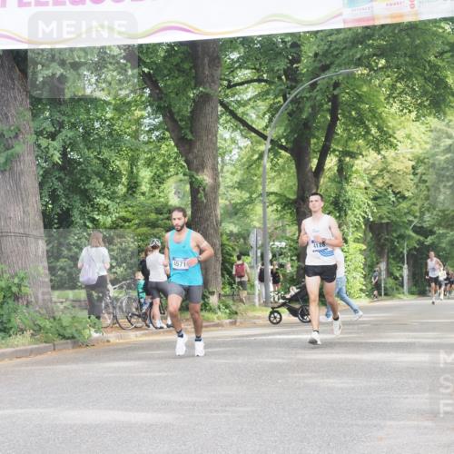 29.06.2025 - hella hamburg halbmarathon KatJ http://msf.ph/oto/8291533 29.06.2025 10:13:02 Zwischen KM18-KM19  meine-sportfotos.de