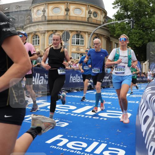 29.06.2025 - hella hamburg halbmarathon Strokosch-Dieckow http://msf.ph/oto/8291642 29.06.2025 10:50:09 Ziel 1119, 1216, 1507, 2020, 3296, 3562, 7176, 7930, 7932, 8313, 8921, 9031, 9303, 9965, 10371, 11607, 12203, 12235, 13282, 13690, 14257, 15620, 16403, 18228, 18499, 18657, 18658, 18811, 18884, 19040 meine-sportfotos.de