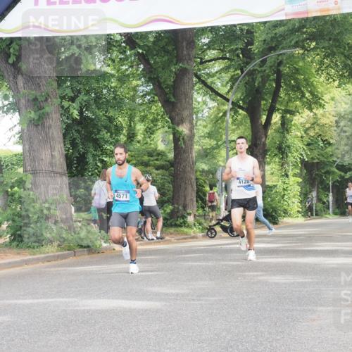 29.06.2025 - hella hamburg halbmarathon KatJ http://msf.ph/oto/8291686 29.06.2025 10:13:03 Zwischen KM18-KM19 4571 meine-sportfotos.de