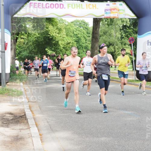 29.06.2025 - hella hamburg halbmarathon MichiJ http://msf.ph/oto/8291741 29.06.2025 10:33:41 Zwischen KM18-KM19 1920, 4277, 6831, 7087, 11495, 12161, 12579, 13687, 14228, 14462, 14764, 14783, 15362, 15365, 16803, 17492, 17544, 17835 meine-sportfotos.de