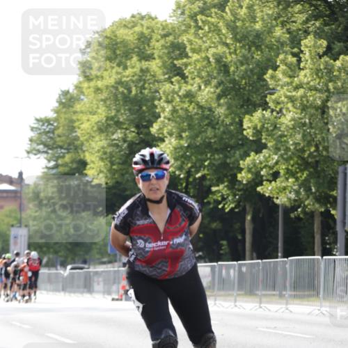 29.06.2025 - hella hamburg halbmarathon Jannik Wohlers http://msf.ph/oto/8291782 29.06.2025 08:54:12 Lombardsbrücke  meine-sportfotos.de