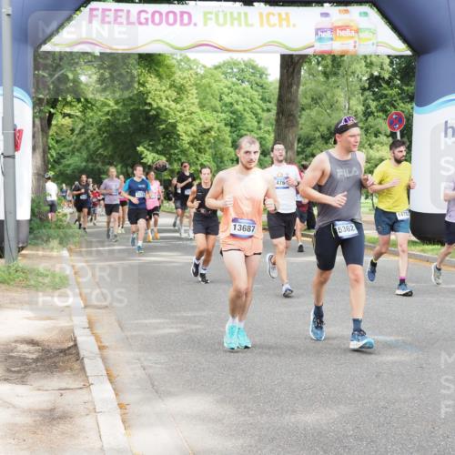 29.06.2025 - hella hamburg halbmarathon MichiJ http://msf.ph/oto/8291804 29.06.2025 10:33:41 Zwischen KM18-KM19 1920, 4277, 6831, 7087, 11495, 12161, 12579, 13687, 14228, 14462, 14764, 14783, 15362, 15365, 16803, 17492, 17544, 17835 meine-sportfotos.de