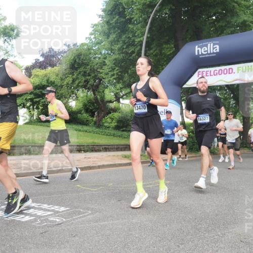 29.06.2025 - hella hamburg halbmarathon KatJ http://msf.ph/oto/8291809 29.06.2025 10:42:13 Zwischen KM18-KM19 2252, 2612, 3177, 3861, 5021, 6082, 6084, 6433, 6569 meine-sportfotos.de