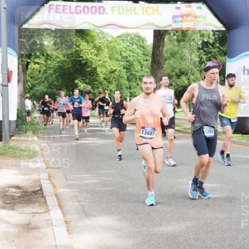 29.06.2025 - hella hamburg halbmarathon MichiJ http://msf.ph/oto/8291880 29.06.2025 10:33:41 Zwischen KM18-KM19 1920, 4277, 6831, 7087, 11495, 12161, 12579, 13687, 14228, 14462, 14764, 14783, 15362, 15365, 16803, 17492, 17544, 17835 meine-sportfotos.de