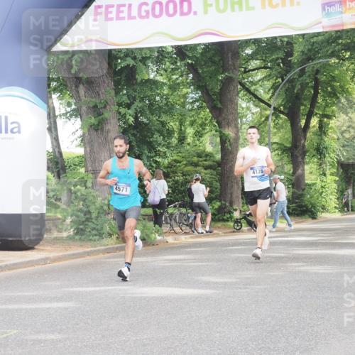 29.06.2025 - hella hamburg halbmarathon KatJ http://msf.ph/oto/8291902 29.06.2025 10:13:03 Zwischen KM18-KM19 4571 meine-sportfotos.de