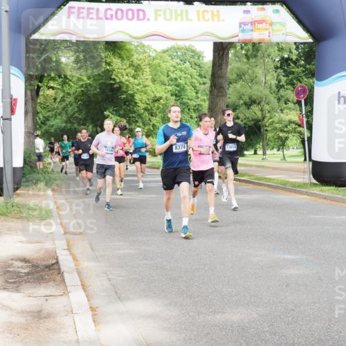 29.06.2025 - hella hamburg halbmarathon MichiJ http://msf.ph/oto/8292352 29.06.2025 10:33:44 Zwischen KM18-KM19 5706, 7087, 7450, 8374, 9720, 10796, 11495, 12528, 12579, 13687, 13919, 14228, 14462, 14764, 14783, 15362, 15365, 17492, 17544, 17835, 18081 meine-sportfotos.de