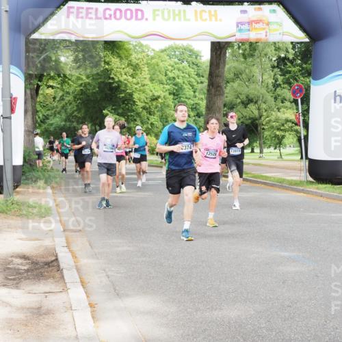 29.06.2025 - hella hamburg halbmarathon MichiJ http://msf.ph/oto/8292361 29.06.2025 10:33:44 Zwischen KM18-KM19 5706, 7087, 7450, 8374, 9720, 10796, 11495, 12528, 12579, 13687, 13919, 14228, 14462, 14764, 14783, 15362, 15365, 17492, 17544, 17835, 18081 meine-sportfotos.de