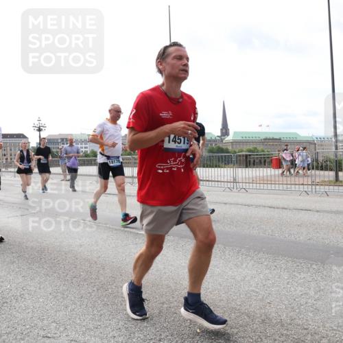 29.06.2025 - hella hamburg halbmarathon Lena Gebhardt http://msf.ph/oto/8292485 29.06.2025 10:21:20 Lombardsbrücke 8844, 18170, 14519, 1028, 1072, 1266, 1401, 1658, 2271, 2383, 2635, 2815, 2956, 2986, 3122, 3161, 3453, 3770, 3813, 3817, 3825, 3826, 4082, 4350, 4697, 4786, 5041, 5061, 5122, 5373, 5395, 5412, 5493, 5759, 5767, 6103, 6275, 6308, 6844, 7228, 7375, 7522, 7553, 7608, 7781, 8095, 8286, 8724, 8726, 8844, 9005, 9011, 9100, 9108, 9236, 9369, 9483, 9499, 9501, 9532, 9624, 10374, 10585, 10602, 10874, 11698, 12175, 12694, 13057, 13508 meine-sportfotos.de