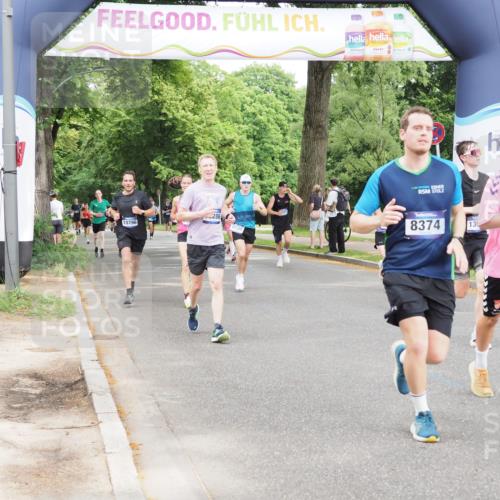 29.06.2025 - hella hamburg halbmarathon MichiJ http://msf.ph/oto/8292594 29.06.2025 10:33:45 Zwischen KM18-KM19 5706, 7450, 8374, 9720, 10796, 11495, 12528, 12579, 13687, 13919, 14228, 14462, 14764, 14783, 15362, 16286, 16834, 17492, 18081 meine-sportfotos.de
