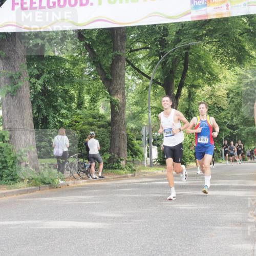 29.06.2025 - hella hamburg halbmarathon KatJ http://msf.ph/oto/8292759 29.06.2025 10:13:12 Zwischen KM18-KM19 4128 meine-sportfotos.de