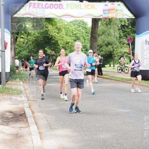 29.06.2025 - hella hamburg halbmarathon MichiJ http://msf.ph/oto/8292774 29.06.2025 10:33:46 Zwischen KM18-KM19 5706, 6711, 7450, 8374, 9720, 10796, 11495, 12528, 12579, 13687, 13919, 14228, 14764, 14783, 15362, 16286, 16834, 17492, 18081 meine-sportfotos.de