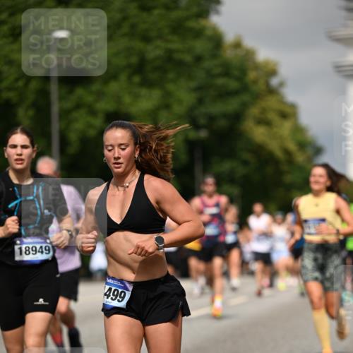29.06.2025 - hella hamburg halbmarathon Dr. Thomas Lammeyer http://msf.ph/oto/8293033 29.06.2025 10:16:10 Kennedybrücke 1249, 1610, 1785, 1790, 1850, 1851, 2963, 2964, 3182, 3248, 3262, 3746, 3837, 4453, 4499, 5166, 5176, 6822, 6871, 6966, 7370, 8206, 8207, 8971, 9119, 9253, 9254, 9405, 9428, 10685 meine-sportfotos.de