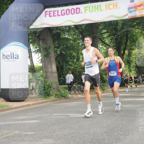 29.06.2025 - hella hamburg halbmarathon KatJ http://msf.ph/oto/8293095 29.06.2025 10:13:13 Zwischen KM18-KM19  meine-sportfotos.de