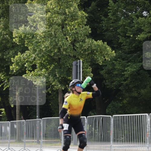 29.06.2025 - hella hamburg halbmarathon Jannik Wohlers http://msf.ph/oto/8293308 29.06.2025 08:54:26 Lombardsbrücke  meine-sportfotos.de