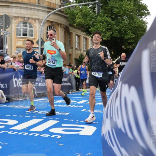 29.06.2025 - hella hamburg halbmarathon Strokosch-Dieckow http://msf.ph/oto/8293368 29.06.2025 10:50:52 Ziel 1466, 2207, 3654, 3947, 4839, 5018, 5115, 7052, 7369, 8205, 8572, 8657, 10215, 10750, 11551, 12778, 13687, 15362, 15395, 15426, 15643, 15720, 16285, 17129, 18182, 18350, 18370 meine-sportfotos.de