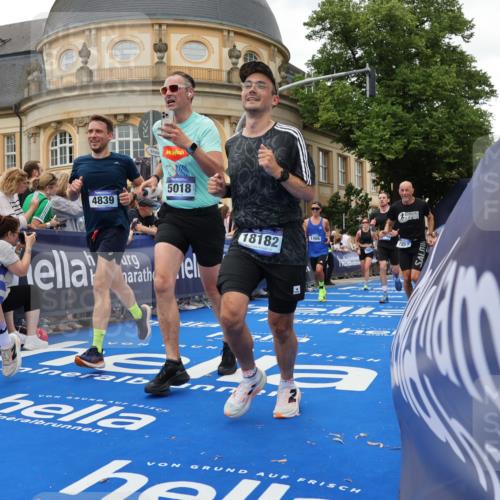 29.06.2025 - hella hamburg halbmarathon Strokosch-Dieckow http://msf.ph/oto/8293382 29.06.2025 10:50:53 Ziel 1466, 2207, 3654, 3947, 4839, 5018, 5115, 7052, 7369, 8205, 8572, 10215, 10750, 11551, 12778, 13687, 14125, 15362, 15395, 15643, 16285, 17221, 18182, 18350 meine-sportfotos.de
