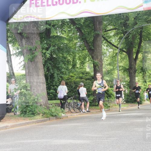 29.06.2025 - hella hamburg halbmarathon KatJ http://msf.ph/oto/8293431 29.06.2025 10:13:15 Zwischen KM18-KM19  meine-sportfotos.de