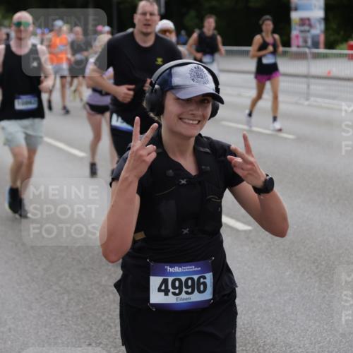 29.06.2025 - hella hamburg halbmarathon Jannik Wohlers http://msf.ph/oto/8293444 29.06.2025 10:36:32 Lombardsbrücke 1118, 1253, 1339, 1488, 1490, 1952, 1954, 2552, 3165, 3714, 3873, 3895, 4618, 4762, 4996, 5224, 5538, 5640, 5786, 5789, 6156, 6359, 6804, 7202, 7773, 8007, 8315, 8499, 8758, 8936, 8937, 9295, 9694, 9701, 10123, 10487, 10862, 10931, 11672, 11831, 11843, 11912, 12087, 12184, 12218, 12302, 12532, 13106, 13165, 13657, 13695, 13970, 13971, 14695, 15106, 15353, 15475, 15588, 15907, 15972, 15992, 16304, 16309, 16885, 17115, 17349, 17504, 17591, 18482 meine-sportfotos.de