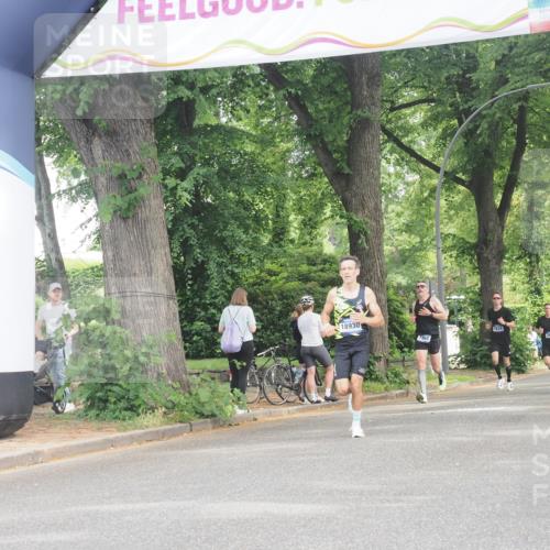 29.06.2025 - hella hamburg halbmarathon KatJ http://msf.ph/oto/8293543 29.06.2025 10:13:16 Zwischen KM18-KM19  meine-sportfotos.de