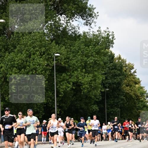 29.06.2025 - hella hamburg halbmarathon Dr. Thomas Lammeyer http://msf.ph/oto/8293643 29.06.2025 10:37:29 Kennedybrücke 1078, 1199, 1324, 1373, 1879, 1995, 2085, 2342, 2838, 3341, 3422, 3560, 3812, 3871, 4164, 4446, 5180, 5917, 6773, 6999, 7308, 7309, 7705, 8175, 8595, 8891, 8993, 9234, 9289, 9591, 9750, 9780 meine-sportfotos.de
