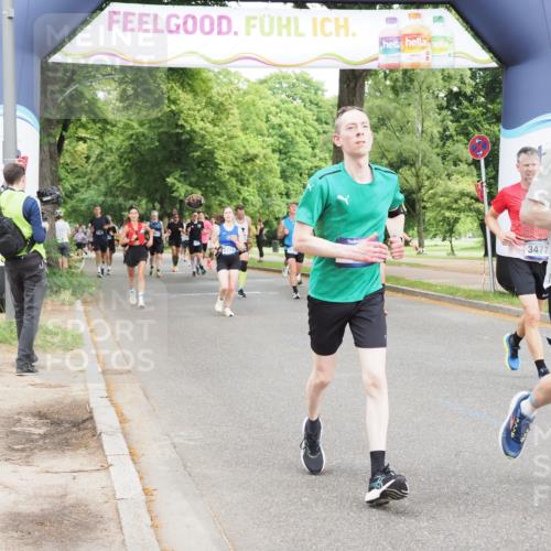 29.06.2025 - hella hamburg halbmarathon MichiJ http://msf.ph/oto/8293661 29.06.2025 10:33:52 Zwischen KM18-KM19 2270, 3477, 6711, 7204, 7385, 7450, 8374, 9720, 10796, 12808, 13782, 14200, 16286, 16834, 17281 meine-sportfotos.de