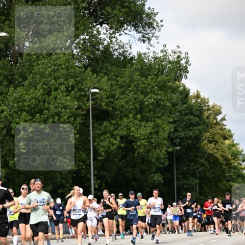 29.06.2025 - hella hamburg halbmarathon Dr. Thomas Lammeyer http://msf.ph/oto/8293814 29.06.2025 10:37:30 Kennedybrücke 1078, 1199, 1324, 1373, 1995, 2085, 2342, 2838, 3341, 3560, 3812, 3871, 4164, 4446, 5180, 5917, 6773, 6999, 7308, 7309, 7705, 8175, 8595, 8891, 8993, 9234, 9289, 9591, 9750, 9780, 11092 meine-sportfotos.de