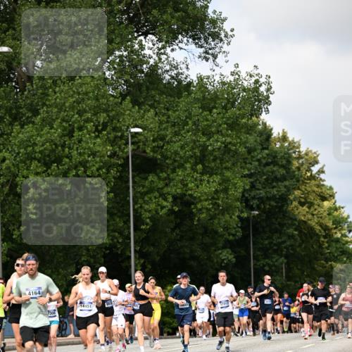 29.06.2025 - hella hamburg halbmarathon Dr. Thomas Lammeyer http://msf.ph/oto/8293882 29.06.2025 10:37:31 Kennedybrücke 1078, 1199, 1324, 1373, 1995, 2085, 2342, 2838, 3341, 3560, 3812, 3871, 4164, 4446, 5180, 5917, 6773, 6999, 7308, 7309, 7705, 8175, 8891, 8993, 9234, 9591, 9750, 9780, 11092 meine-sportfotos.de