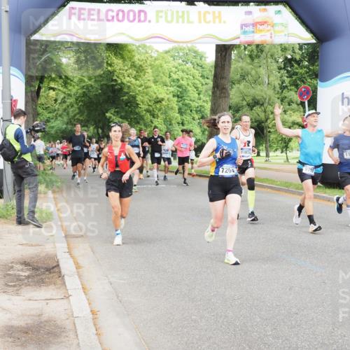29.06.2025 - hella hamburg halbmarathon MichiJ http://msf.ph/oto/8293938 29.06.2025 10:33:55 Zwischen KM18-KM19 1139, 2270, 3477, 5129, 7204, 7385, 9710, 11936, 12808, 13782, 14200, 17281, 18878 meine-sportfotos.de